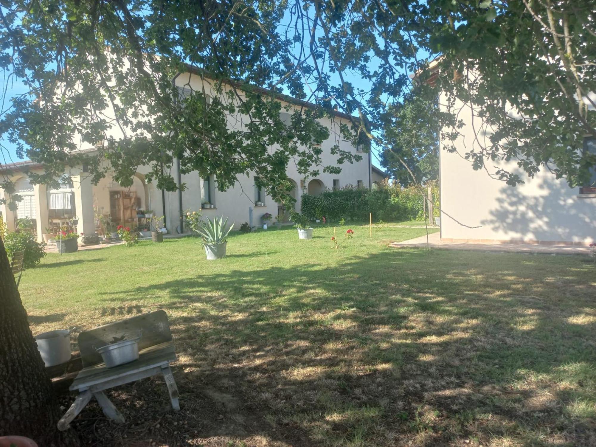 Bed and Breakfast Beb Montefratta Fratta Terme Exterior foto